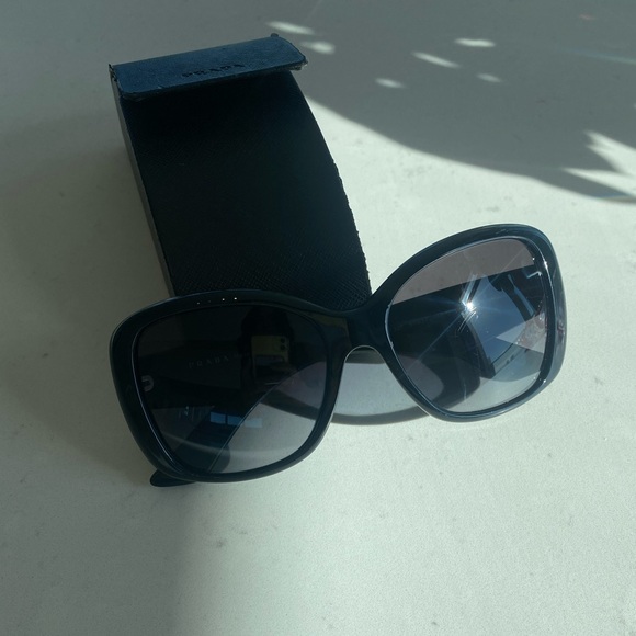 PRADA srp32p 57017 oversized black glossy sunglasses - Picture 3 of 16